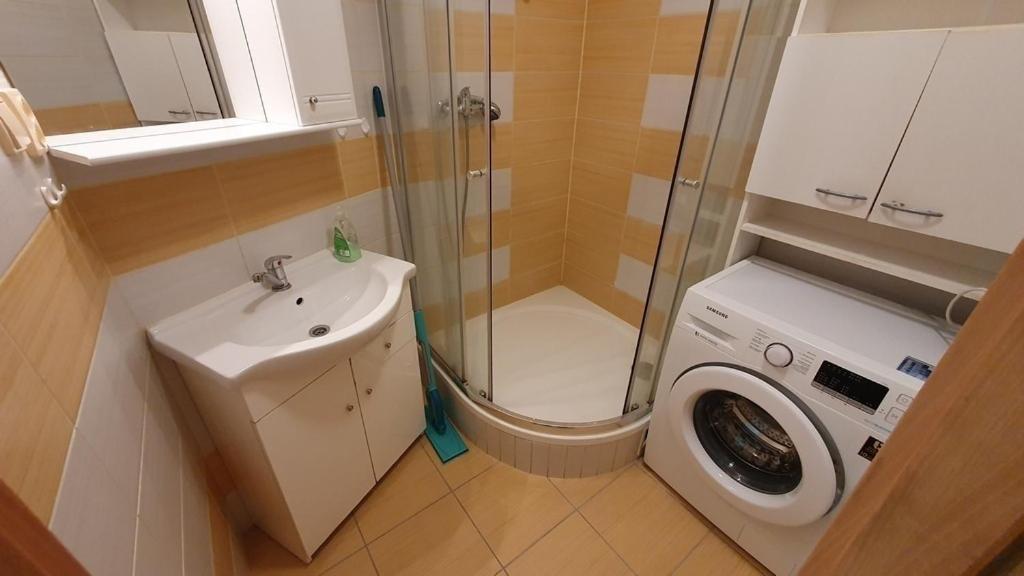 Apartman Mikaela 68 M2 Poprad Exterior foto